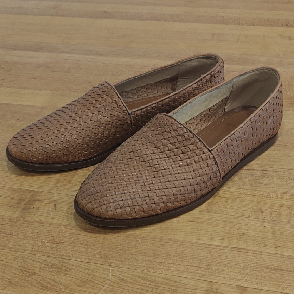 Men's Tan Woven Loafers